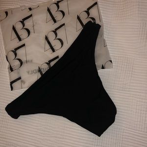 Brand New 437 Black Bottoms